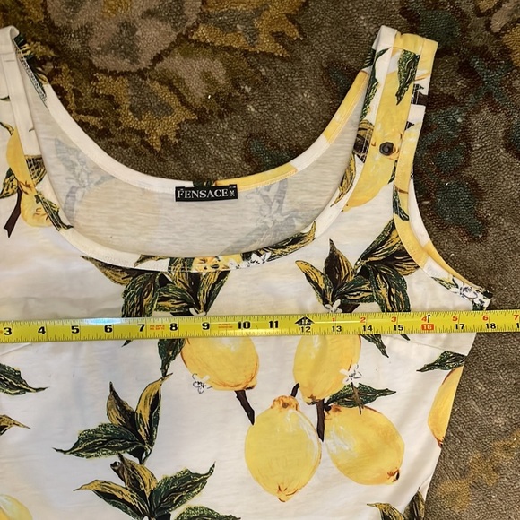 Ladies skater style dress. Size medium. - Picture 3 of 6